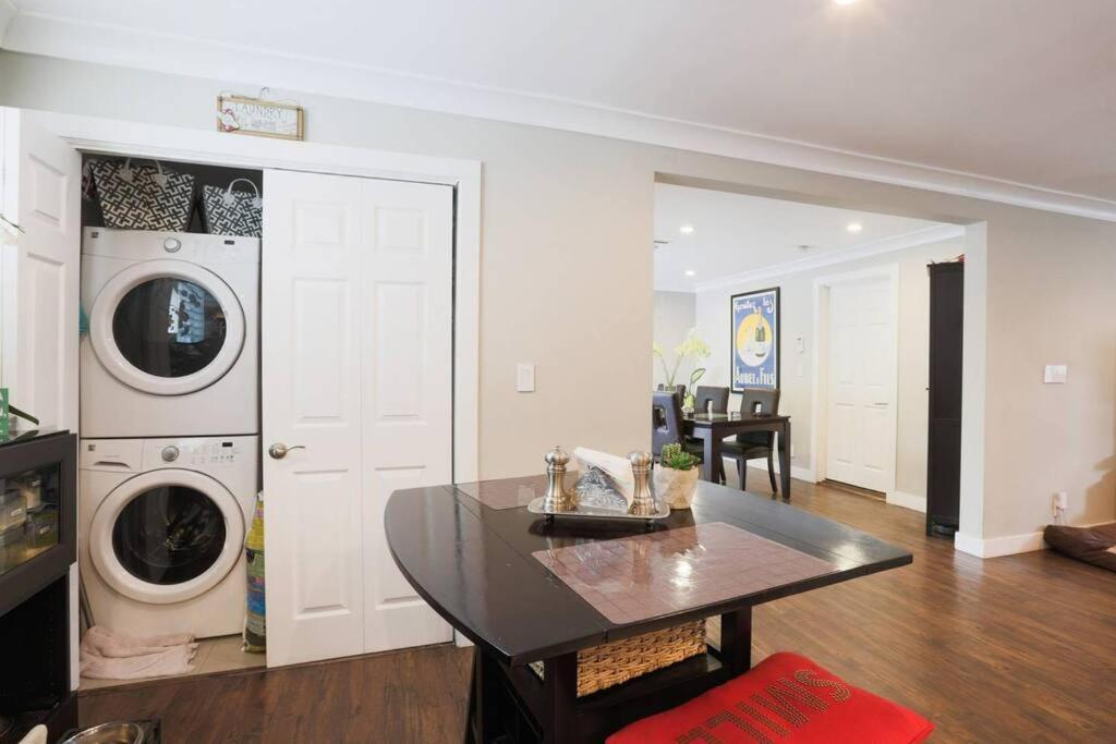 Homestay Bedroom With Private Entrance Los Angeles